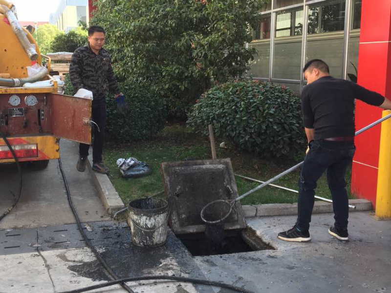 集美区鳌园路疏通马桶下水道维修一条龙服务